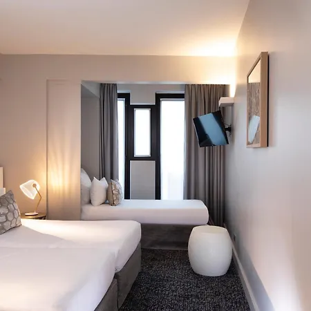 Bastille Hotel 3*