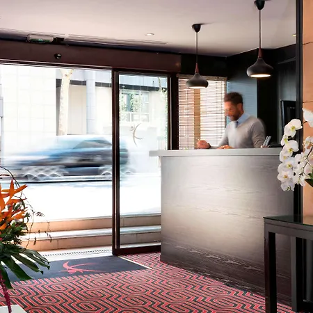 Bastille Hotel 3*
