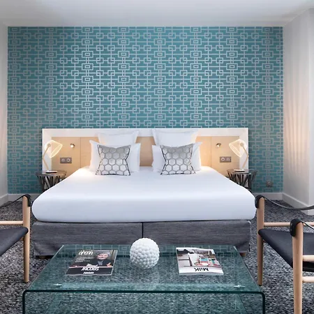Bastille Hotel