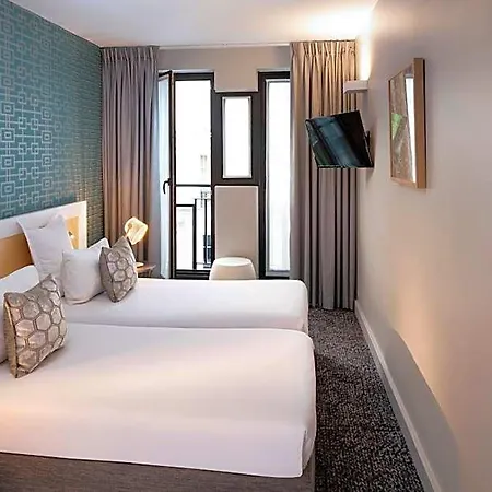 Bastille Hotel 3*
