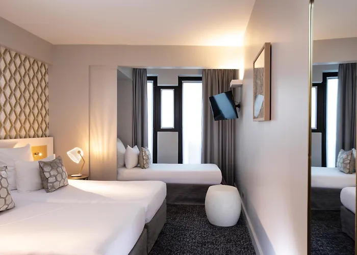 Bastille Hotell 3*