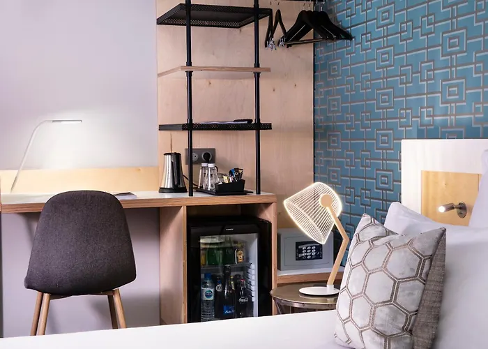 Bastille Hotell 3*