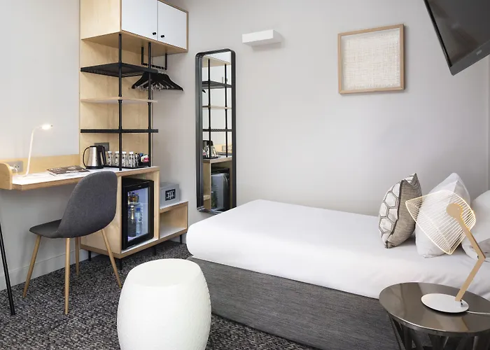 Hotell Bastille 3*